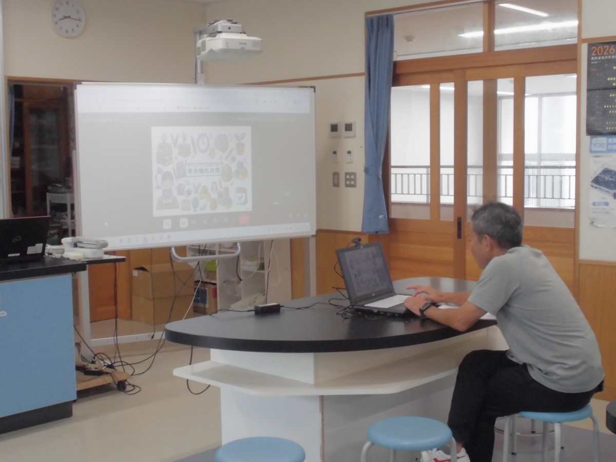 0902_全体朝会（学推）の画像