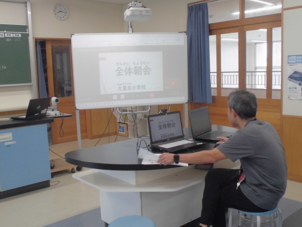 0422_全体朝会（学推）の画像