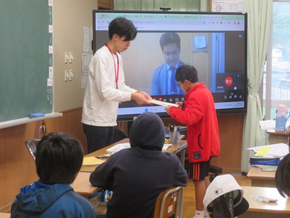 表彰朝会の画像