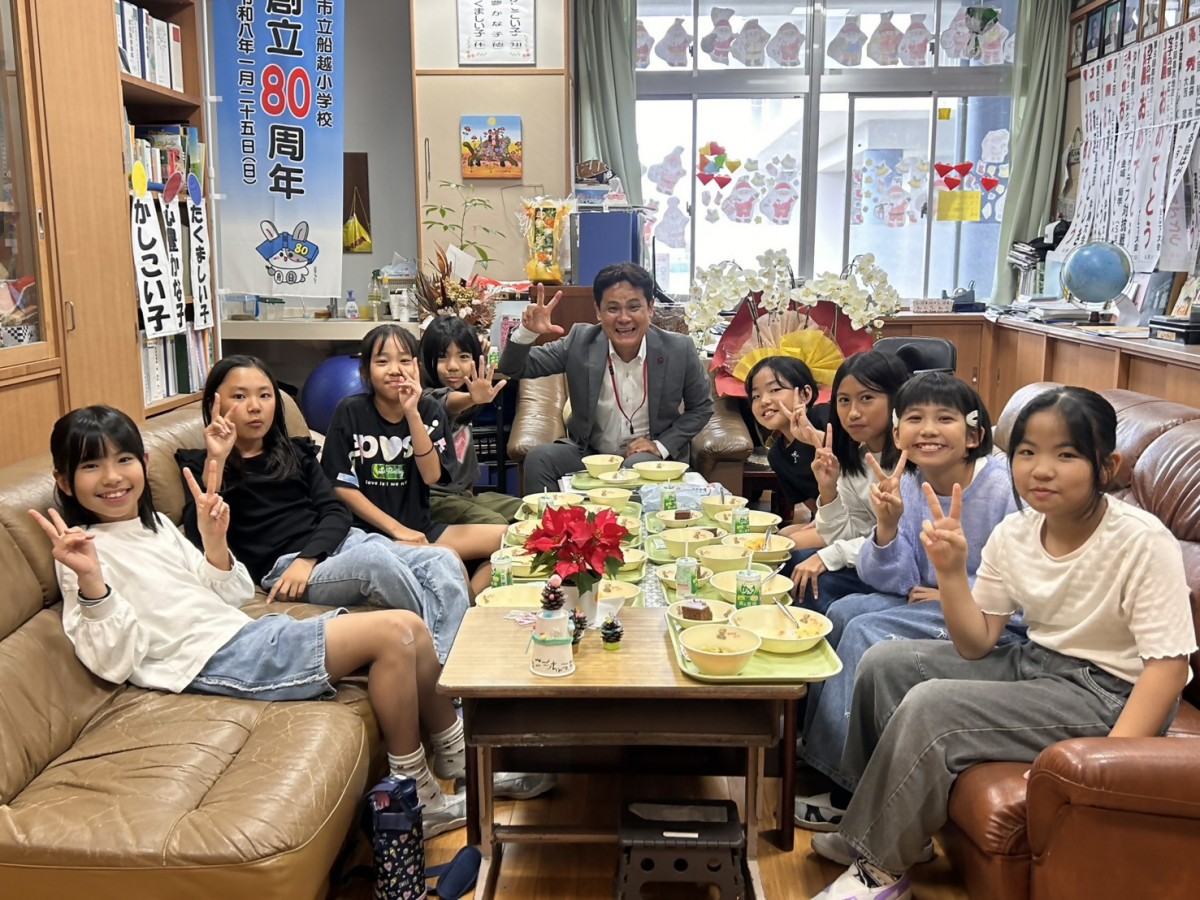 １２月の給食の画像