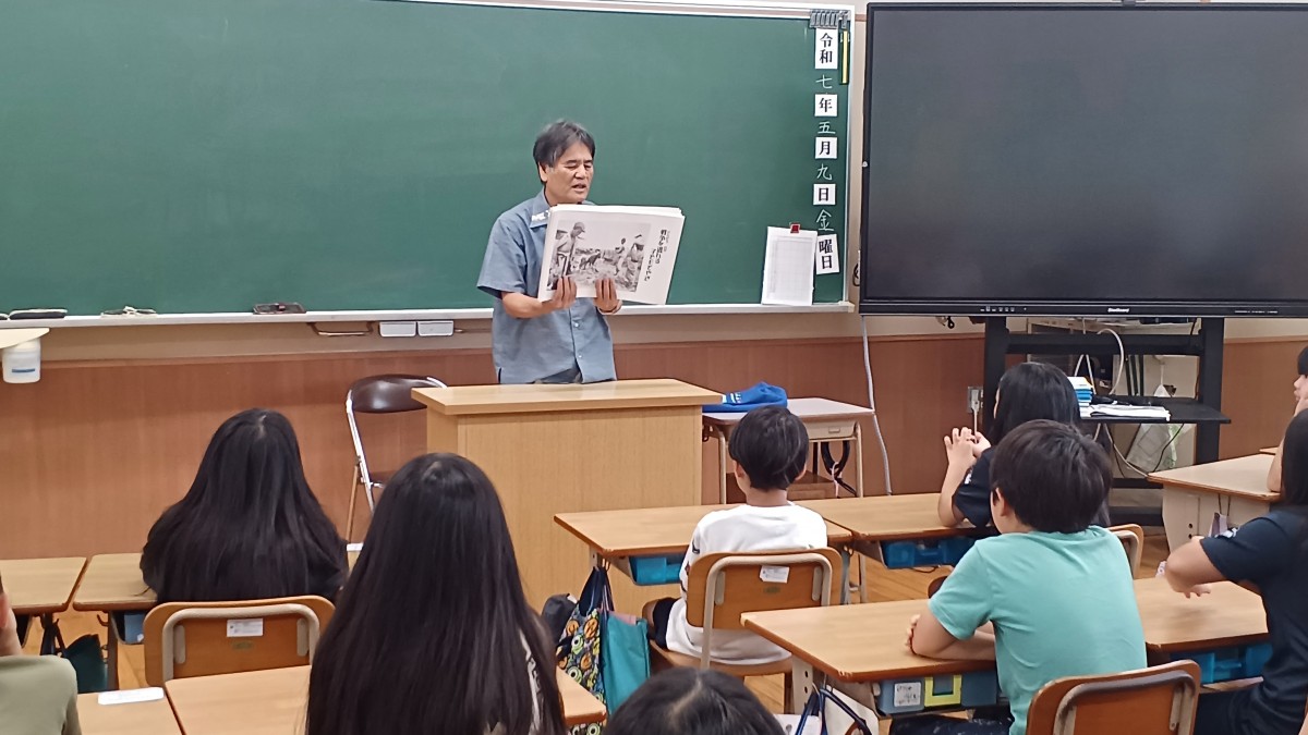 読み聞かせの画像