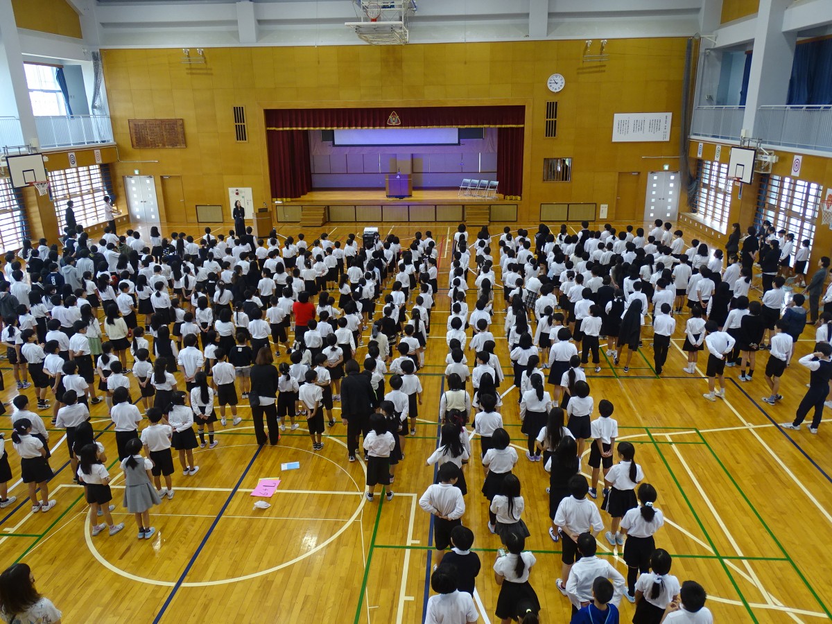 ２学期終業式の画像