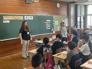 外国語活動・英語の授業の画像