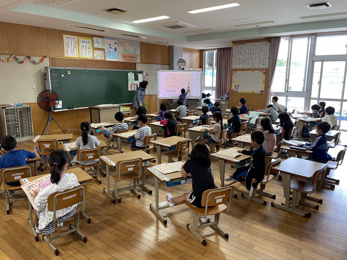 １年生 授業風景 ブログ 百名小学校 南城市教育委員会 Nanjo City Board Of Education