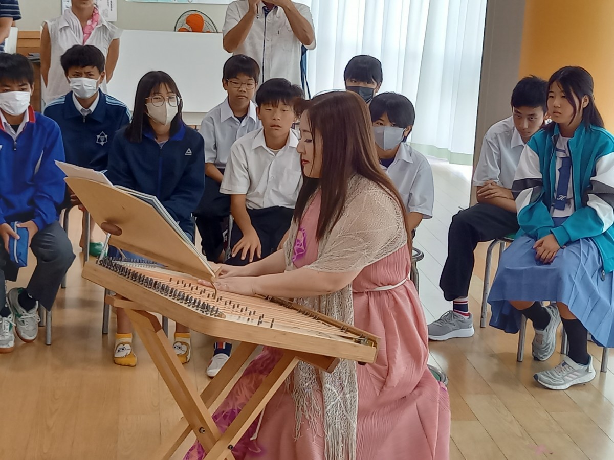 平和コンサート・朗読演奏会の画像